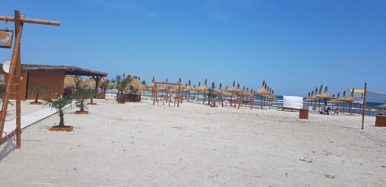 Апартаменты Garsoniera Papaya Beach Нэводари Экстерьер фото