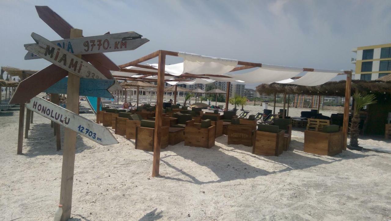 Апартаменты Garsoniera Papaya Beach Нэводари Экстерьер фото